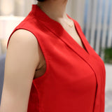 Model Baju Wanita Atasan Blouse Chiffon Tanpa Lengan V neck Casual - Cantik Menawan